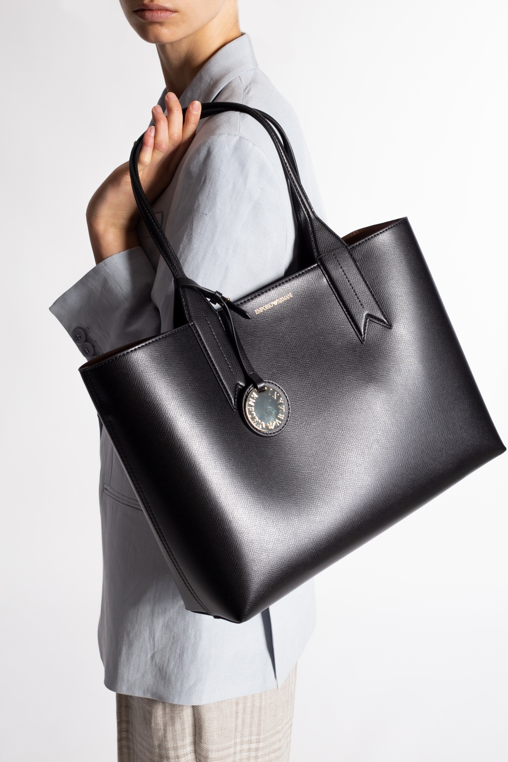 Black armani tote discount bag